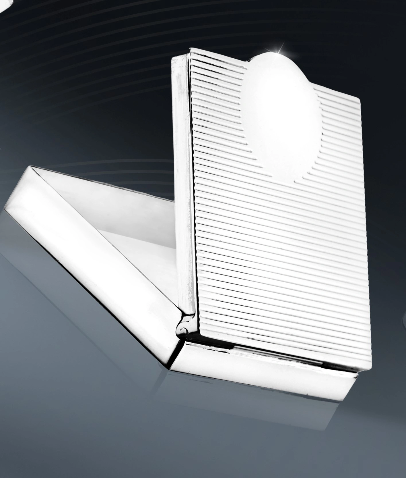 silver-single-stem-vase